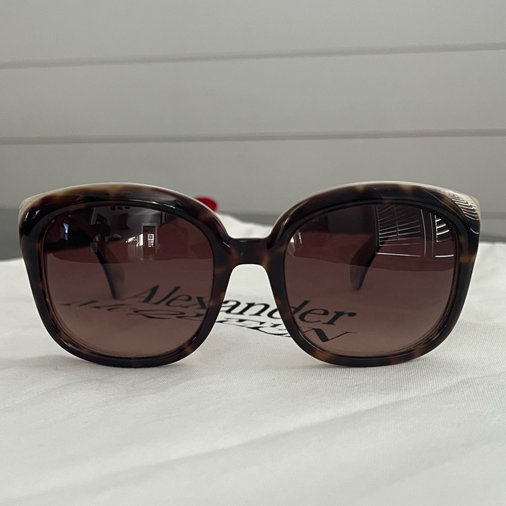Alexander McQueen Sunglasses